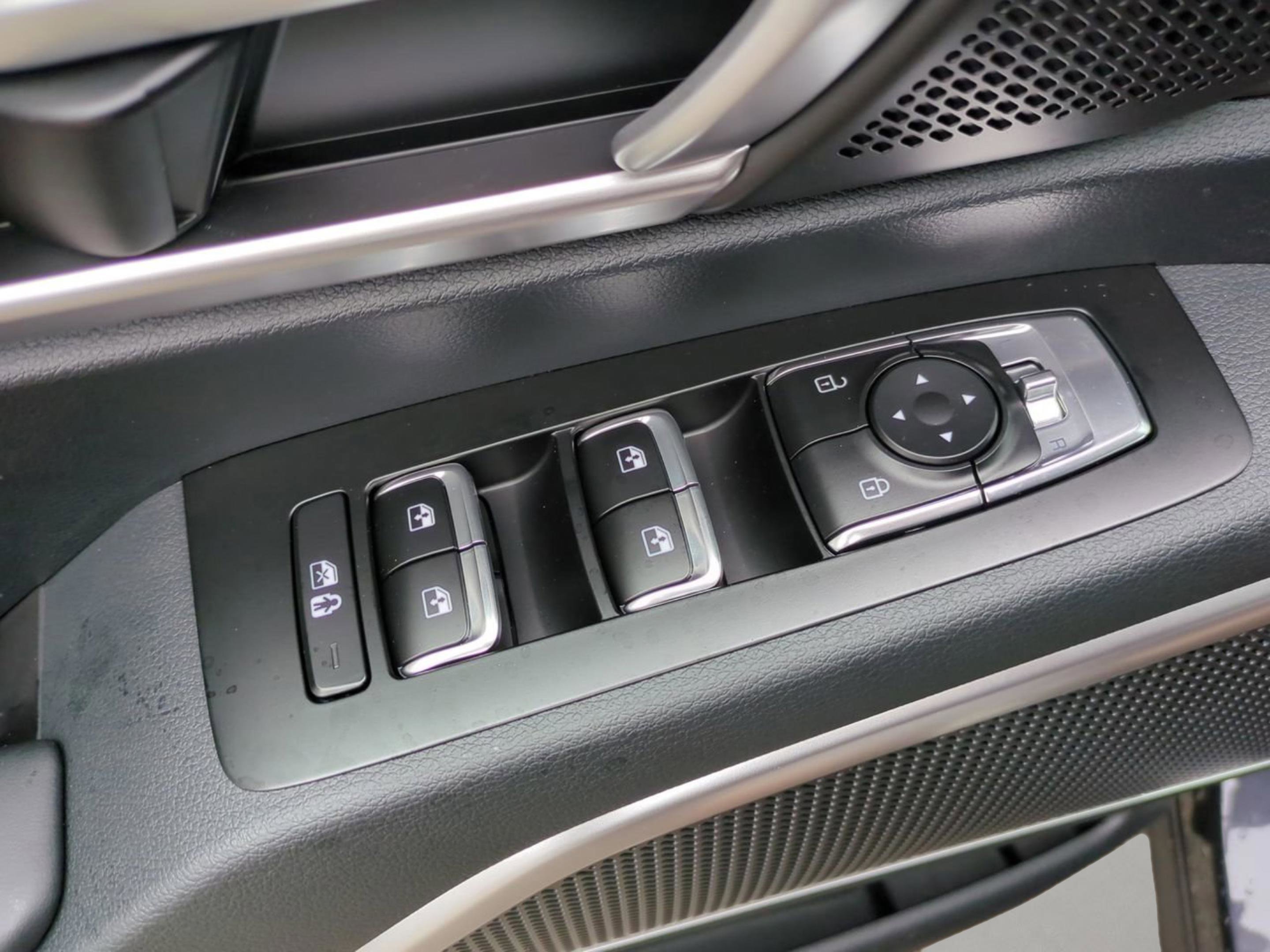 2025 Kia Telluride LX photo 23