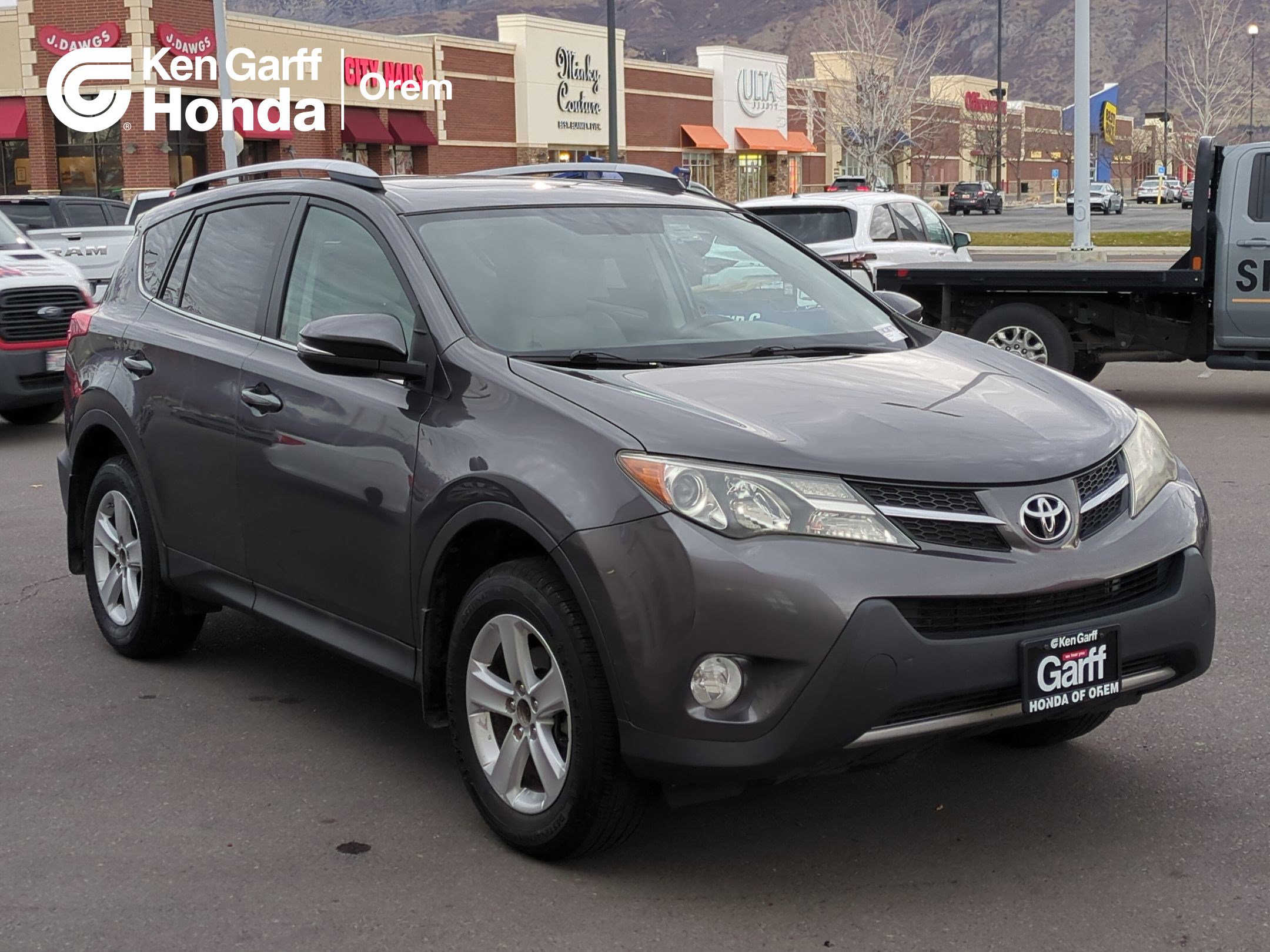2013 Toyota RAV4 XLE's photo