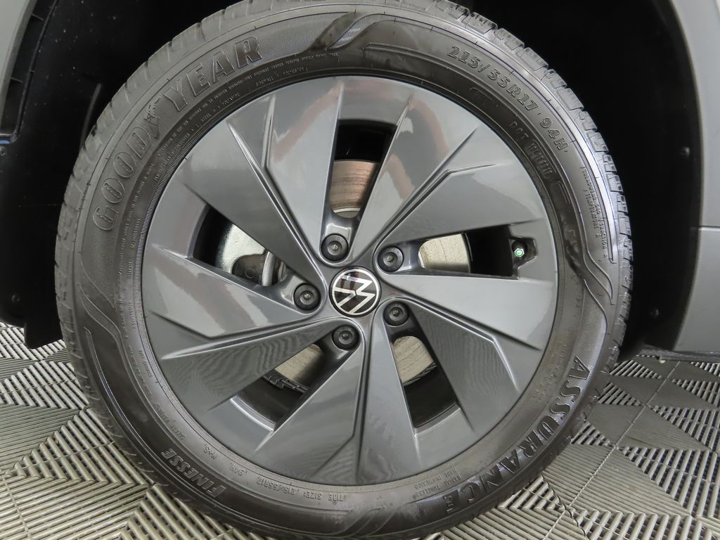 2025 Volkswagen Taos S photo 26