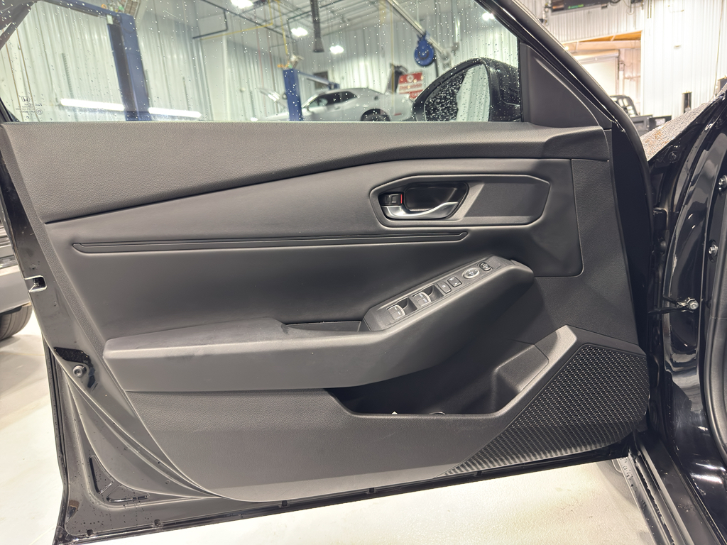 2023 Honda Accord EX photo 18