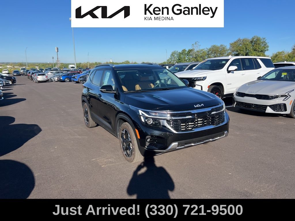 2024 Kia Seltos EX photo 2