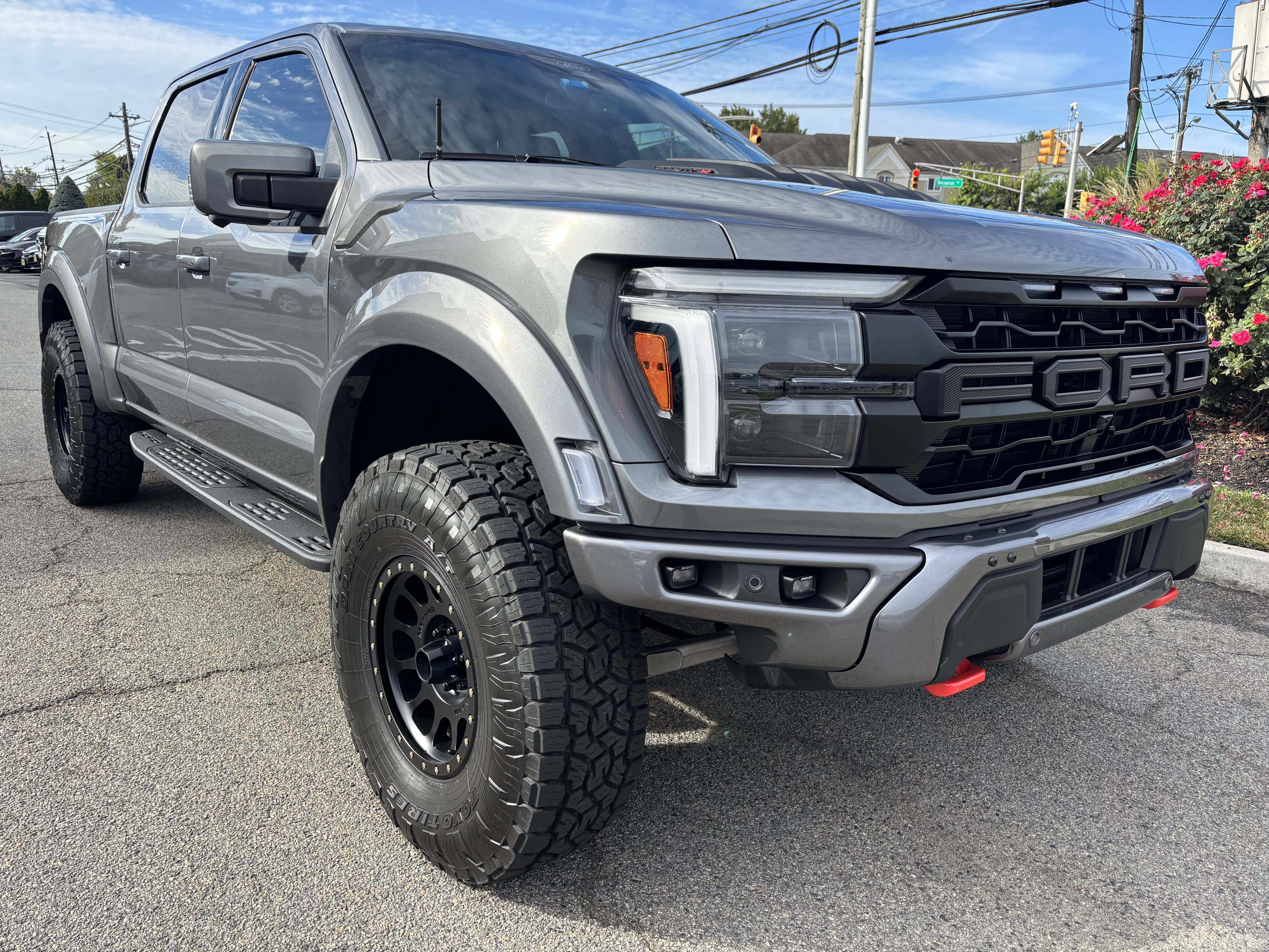 2025 Ford F-150 Raptor's photo