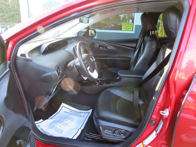 2017 Toyota Prius Prime Three Four photo 19