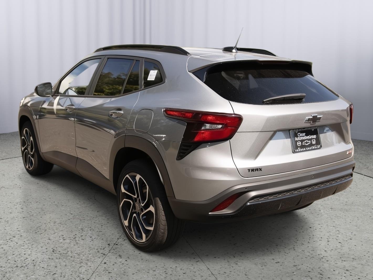 2025 Chevrolet Trax photo 5