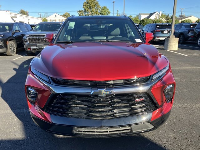 2025 Chevrolet Blazer RS photo 2