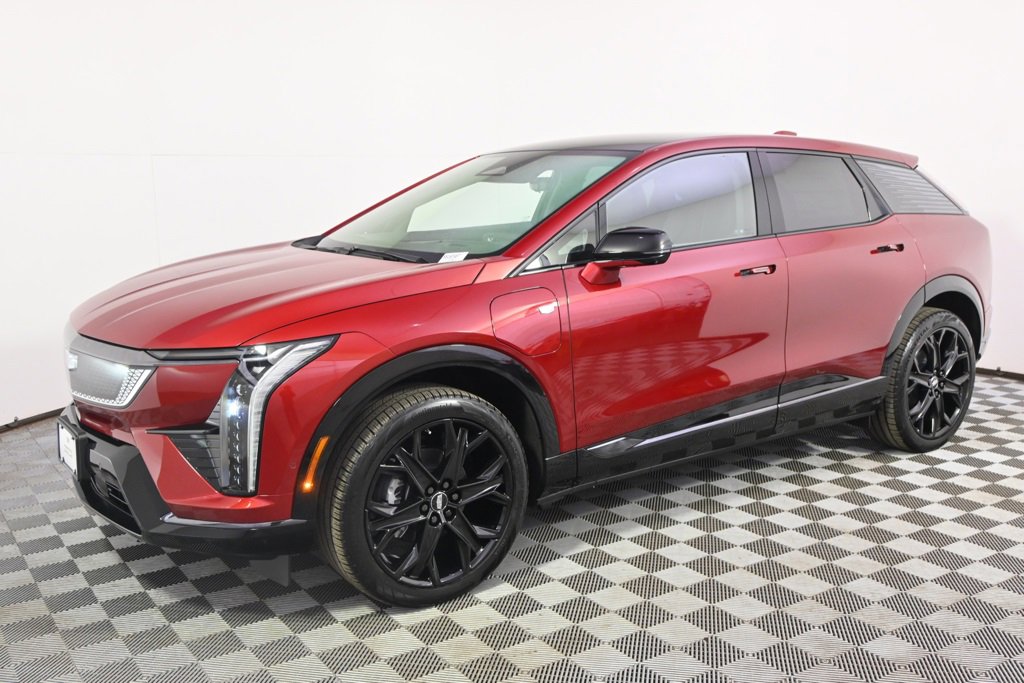 Used 2025 Cadillac OPTIQ Sport 2 with VIN 3GYK3GMR8SS160487 for sale in Minneapolis, Minnesota