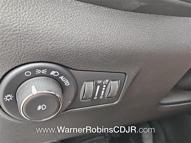 2026 Jeep Compass Latitude Altitude photo 24
