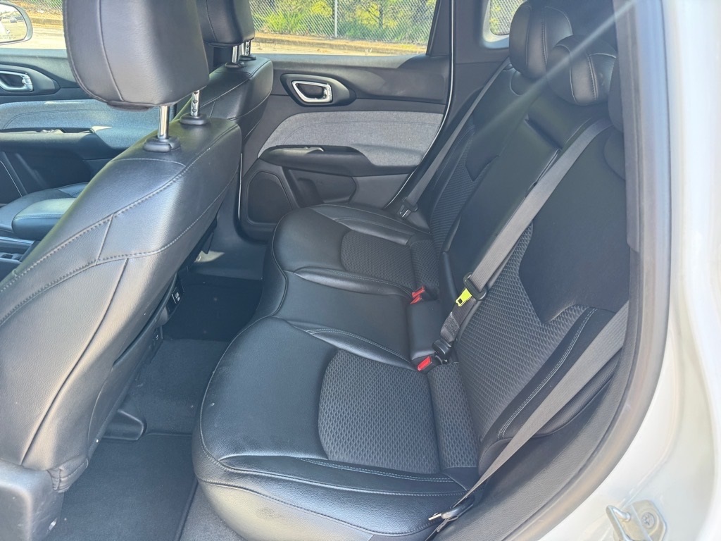 2024 Jeep Compass Latitude photo 9