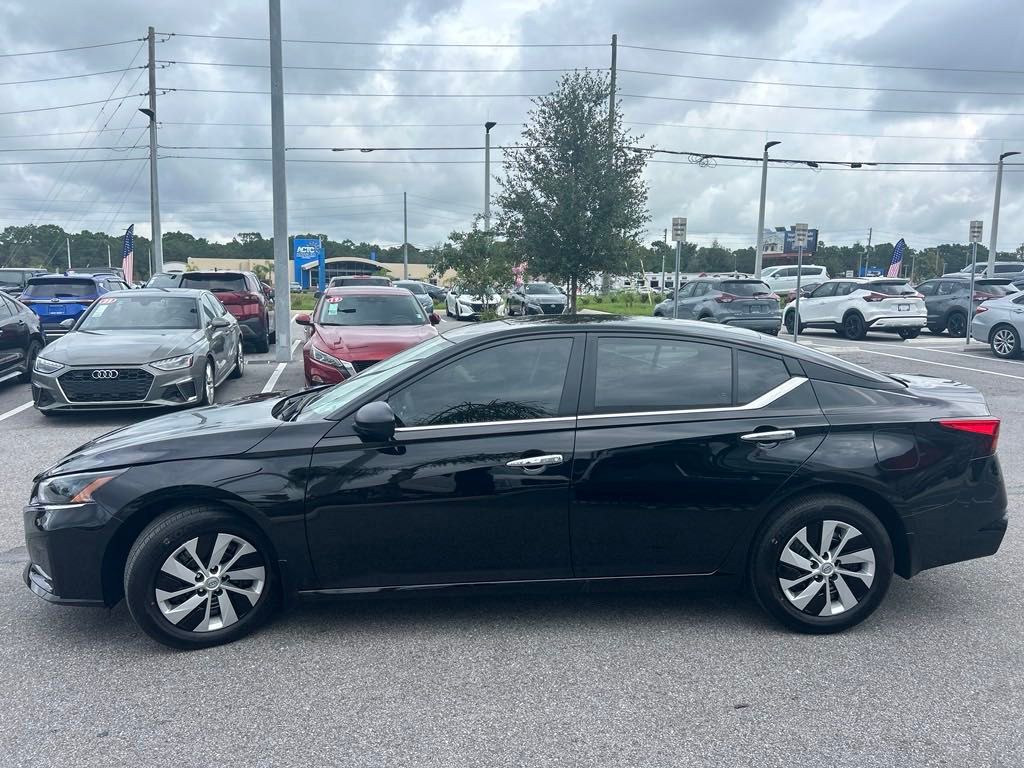 2025 Nissan Altima 2.5 S photo 4