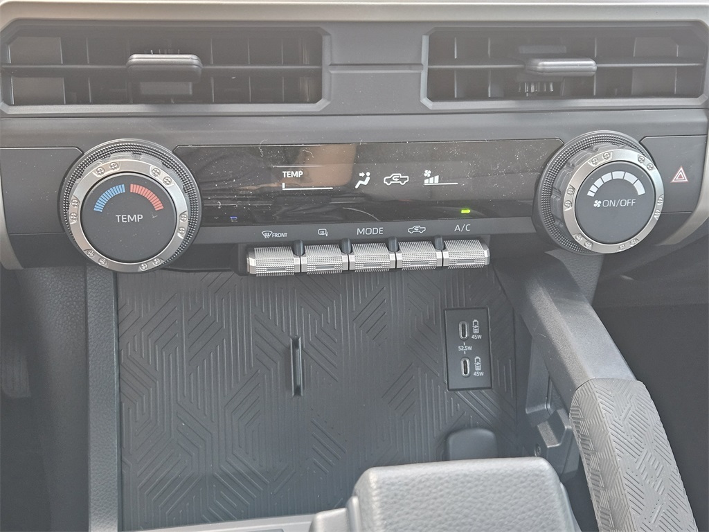 2025 Toyota Tacoma SR5 photo 13