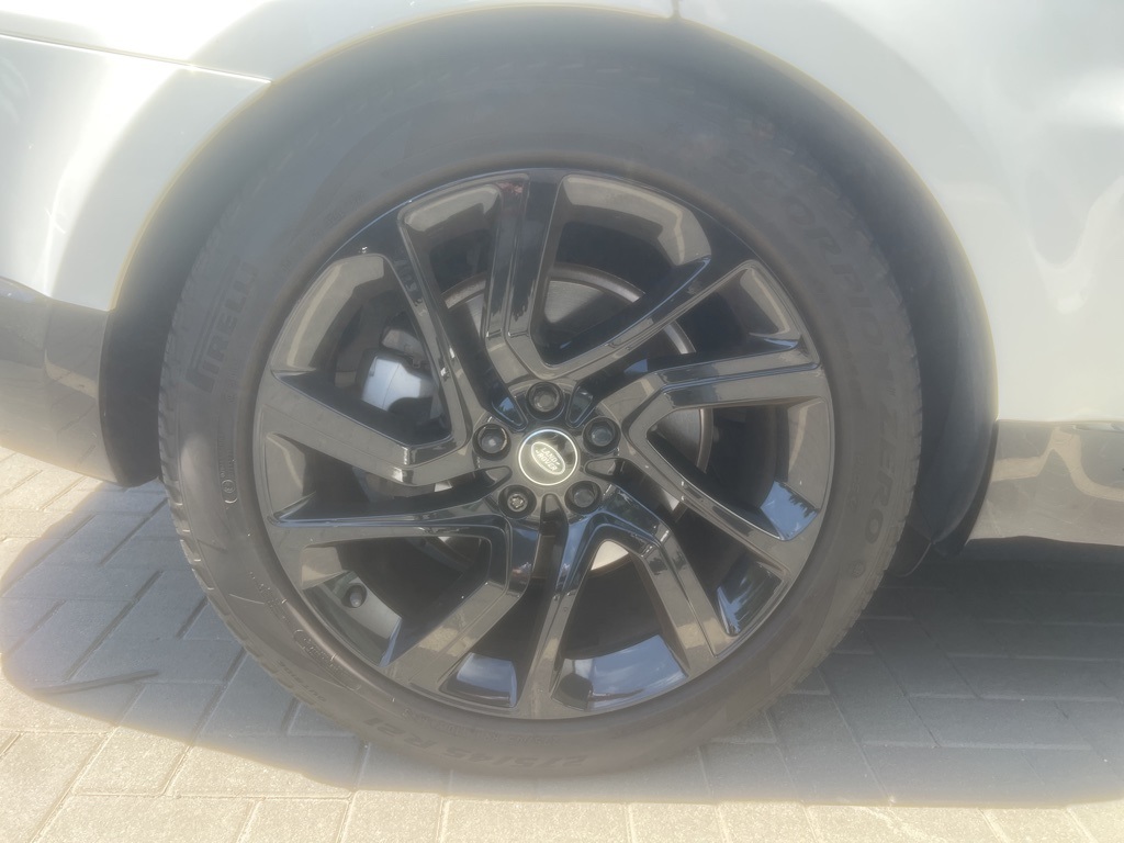 2022 Land Rover Range Rover Sport HSE Silver Edition photo 6