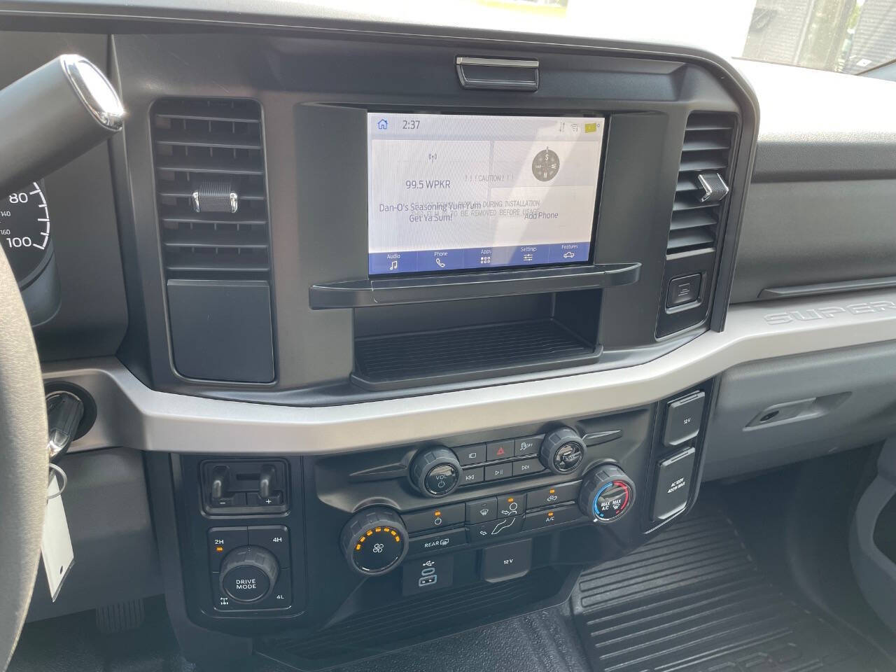 2026 Ford F-250 XLT photo 9