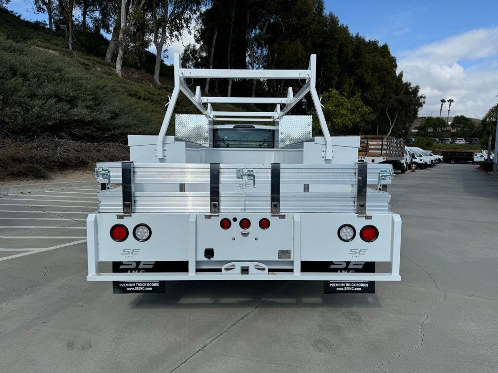 2024 Ford F-550 photo 8