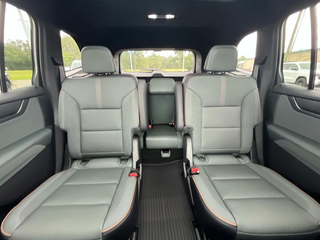 2026 Gmc Acadia AT4 photo 23