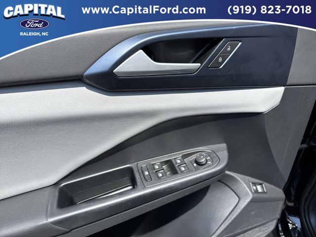 2022 Volkswagen Taos SE photo 18