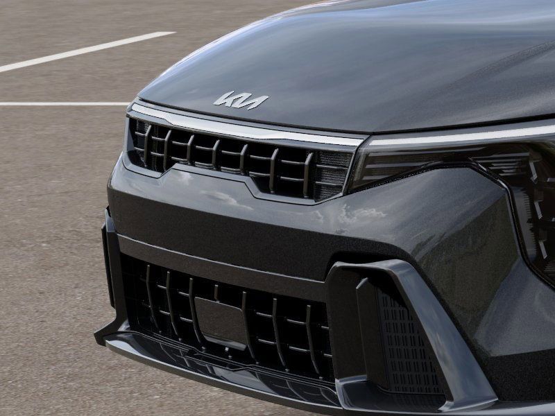 2025 Kia K4 GT-Line photo 11