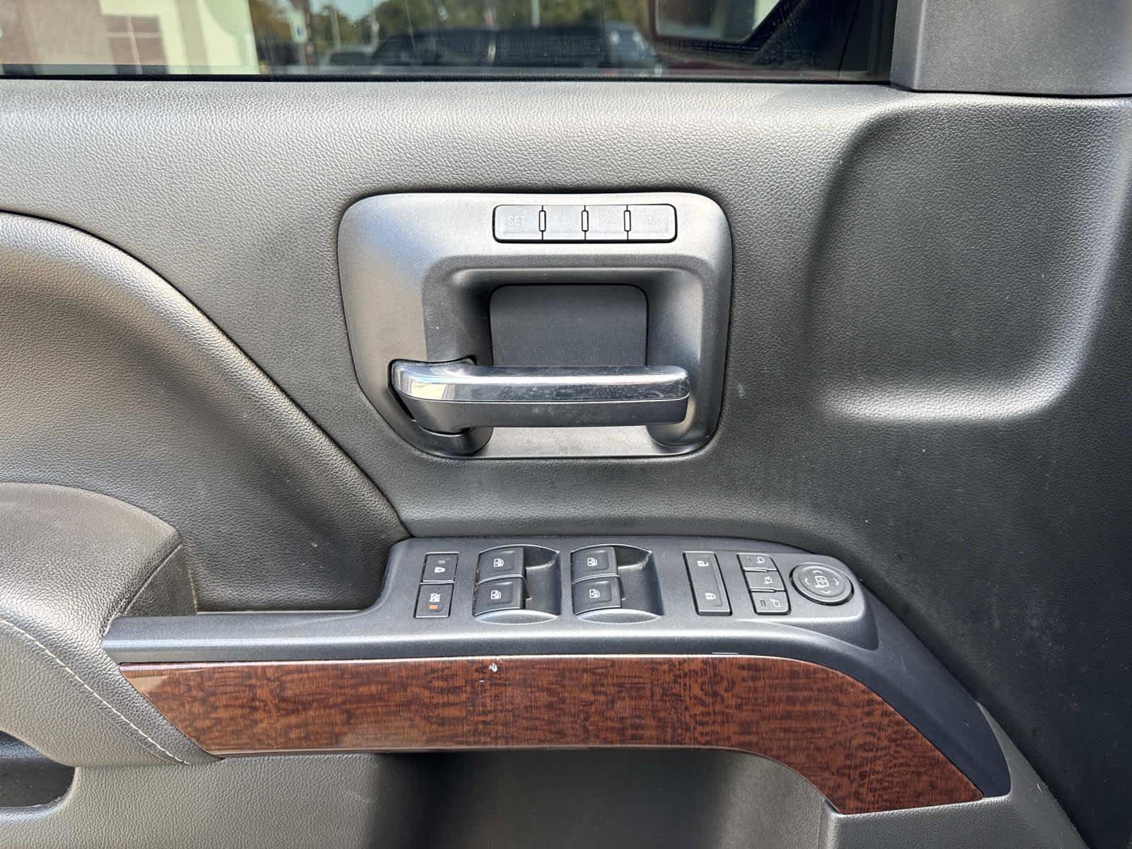2017 Gmc Sierra 1500 SLT photo 11