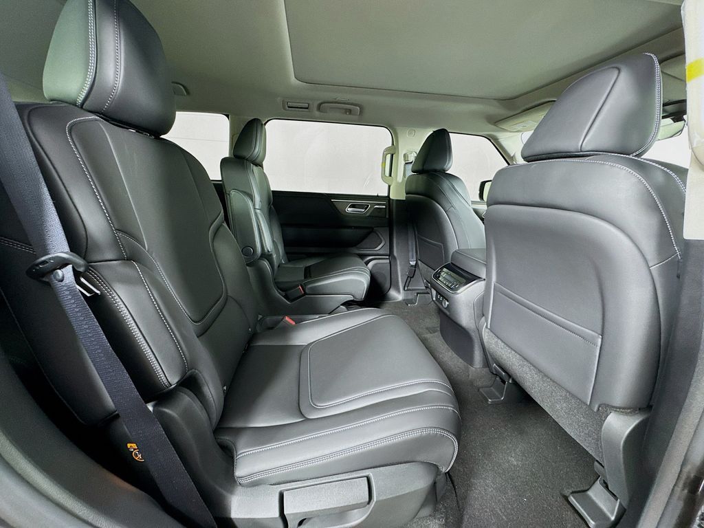 2025 Infiniti QX80 Pure photo 24
