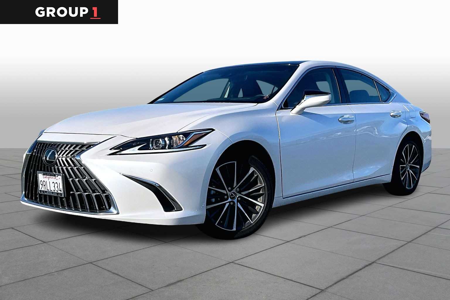 2025 Lexus ES 350's photo