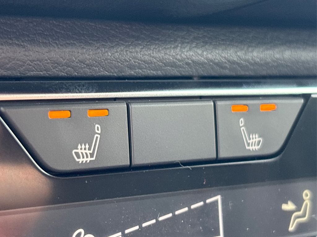 2025 Nissan Sentra SR photo 13