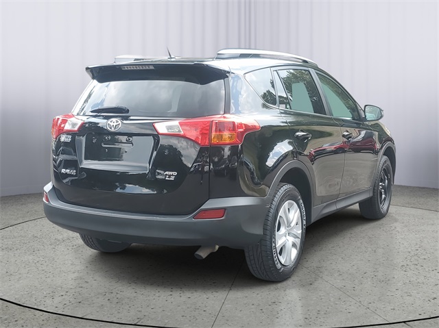 Used 2013 Toyota RAV4 LE with VIN 2T3BFREV7DW015242 for sale in Battle Creek, MI