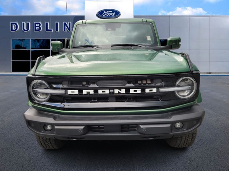 2024 Ford Bronco Outer Banks photo 2