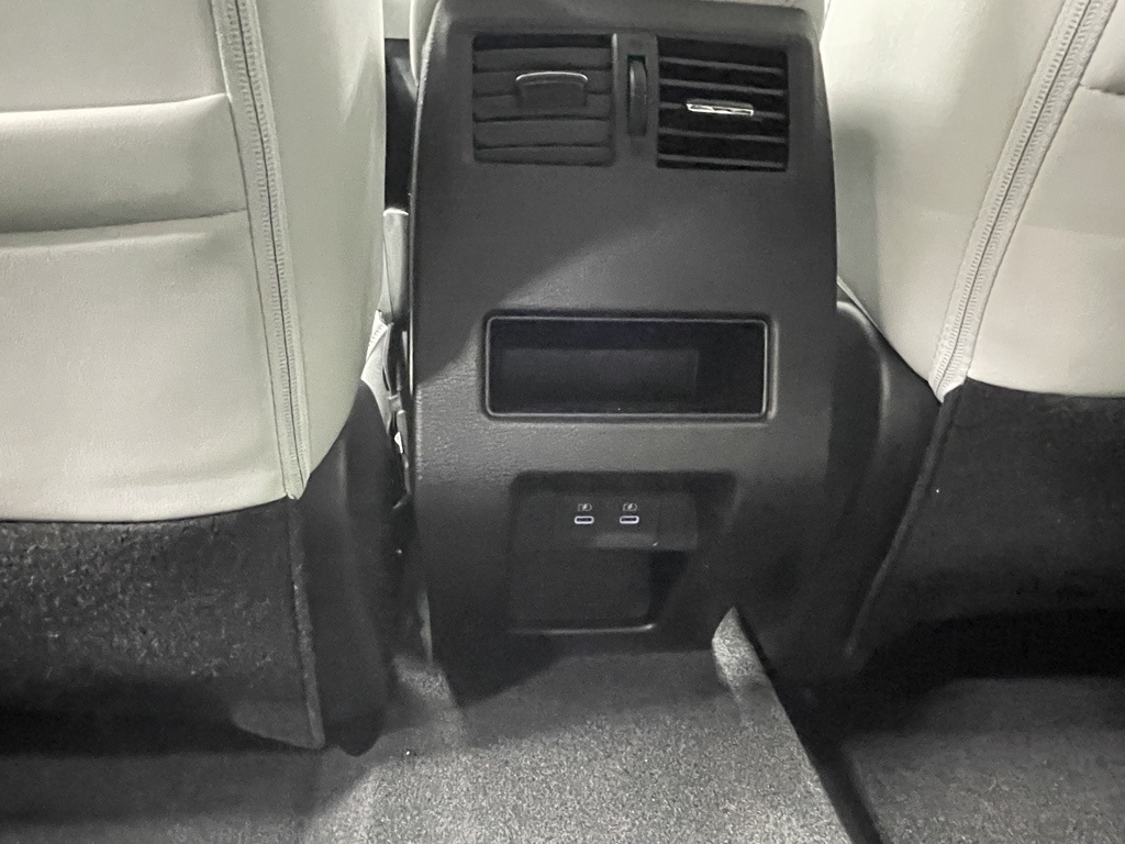 2025 Mitsubishi Outlander SE photo 22