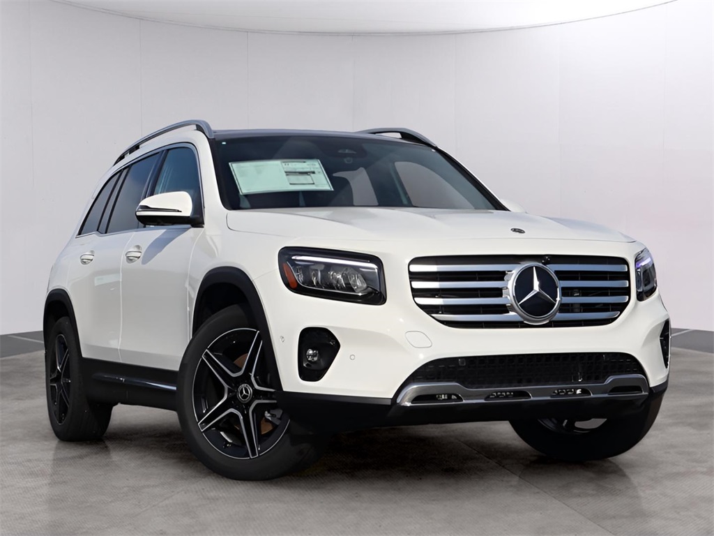 2026 Mercedes-Benz GLB GLB 250's photo