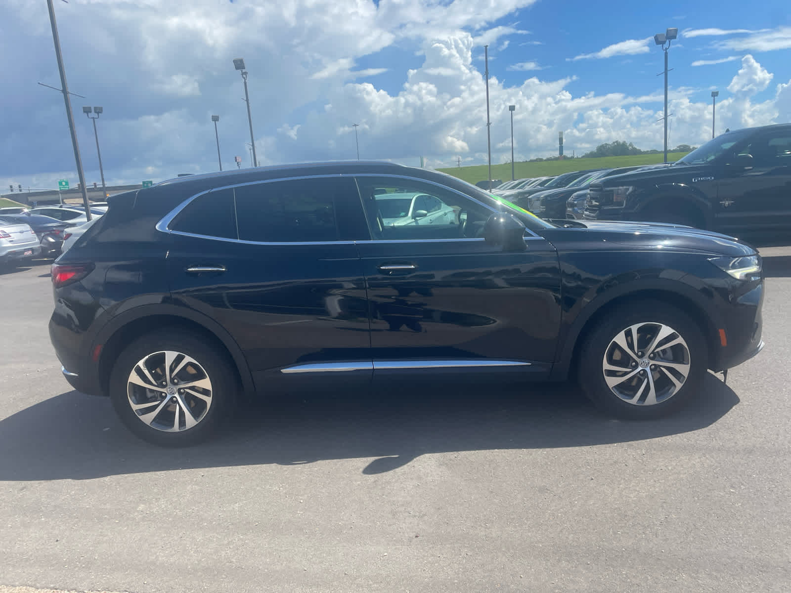 2023 Buick Envision Essence photo 5