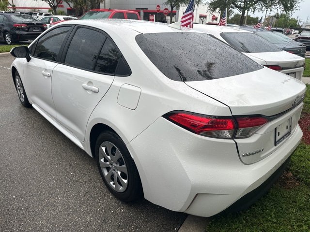 2023 Toyota Corolla LE photo 4