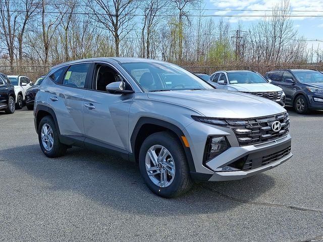 2025 Hyundai Tucson SE photo 2