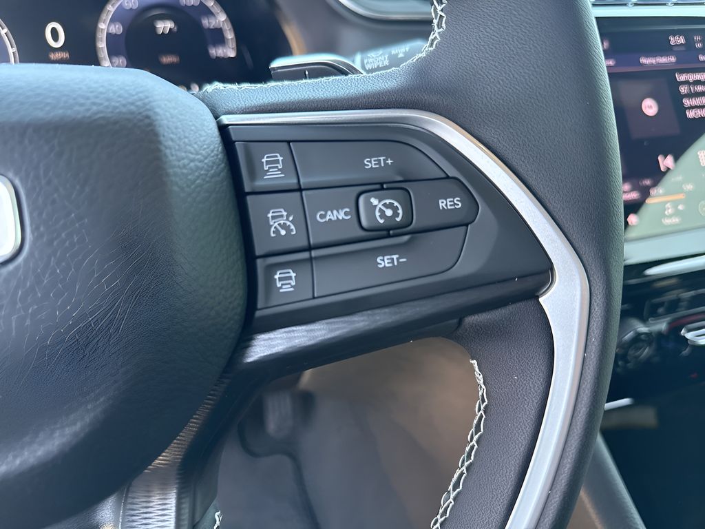 2025 Jeep Grand Cherokee Altitude X photo 19