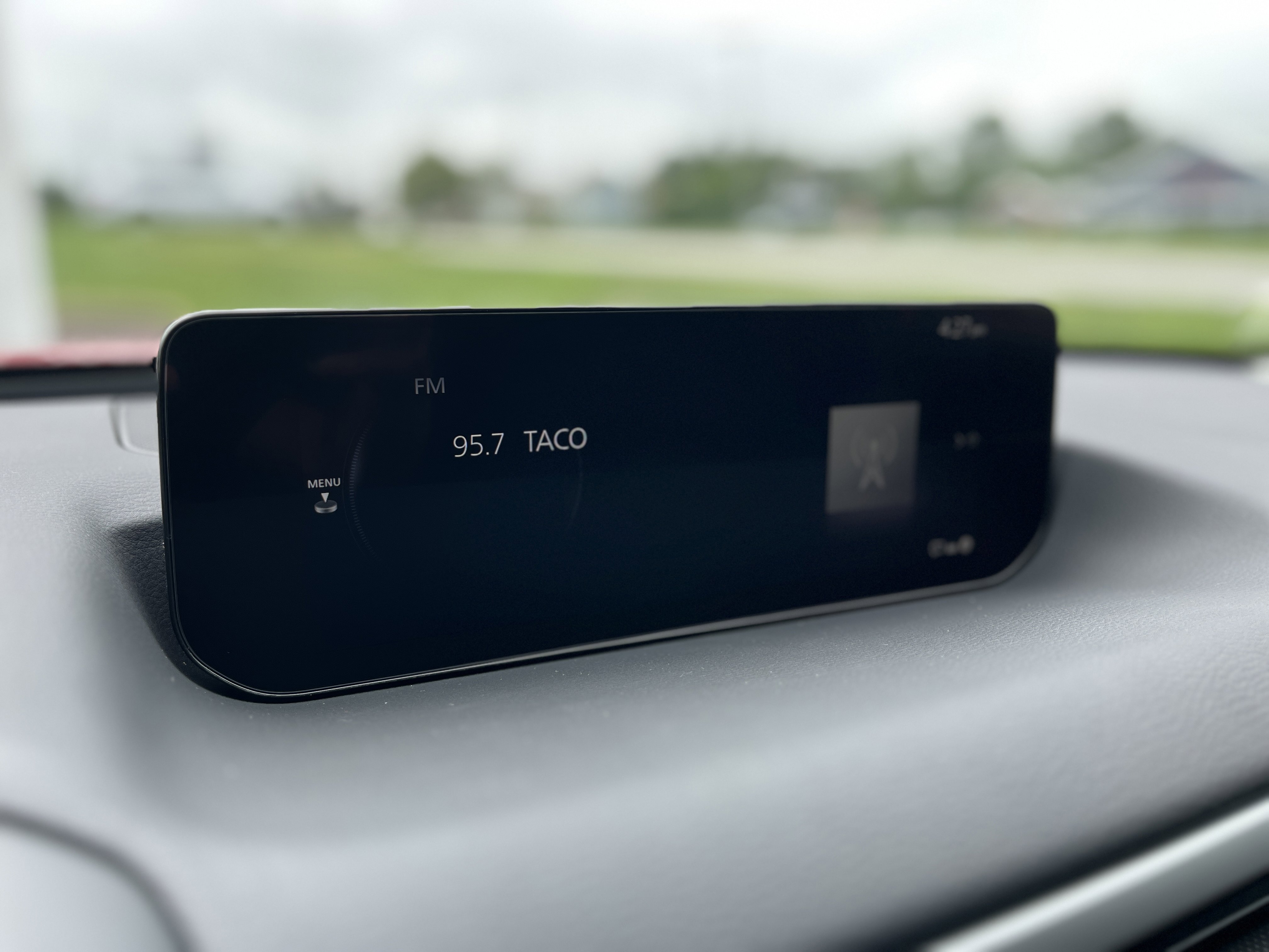 2025 Mazda CX-50 2.5 S Preferred photo 4