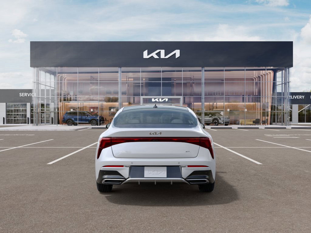 2025 Kia K5 GT-Line photo 4
