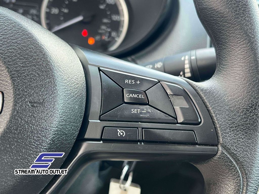 2025 Nissan Versa 1.6 S photo 16