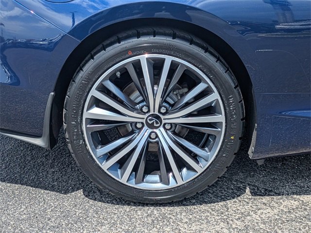 2022 Infiniti Q60 Luxe photo 13