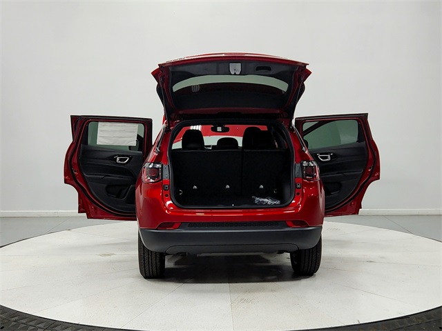 2025 Jeep Compass Latitude photo 13