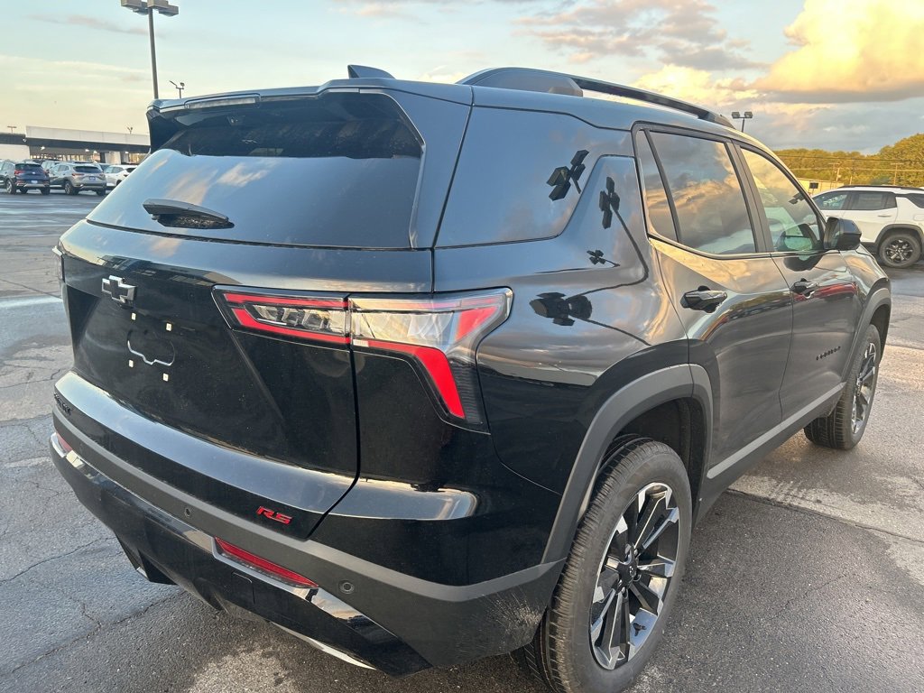 2026 Chevrolet Equinox RS photo 2