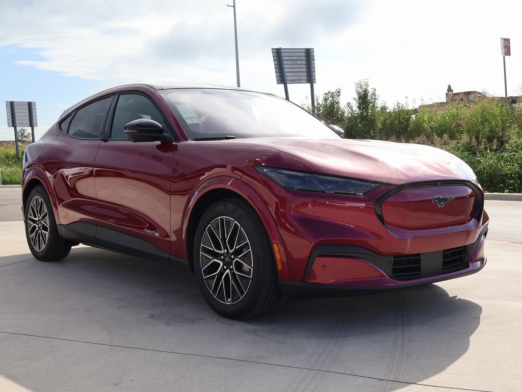 2025 Ford Mustang Mach-E Premium photo 6