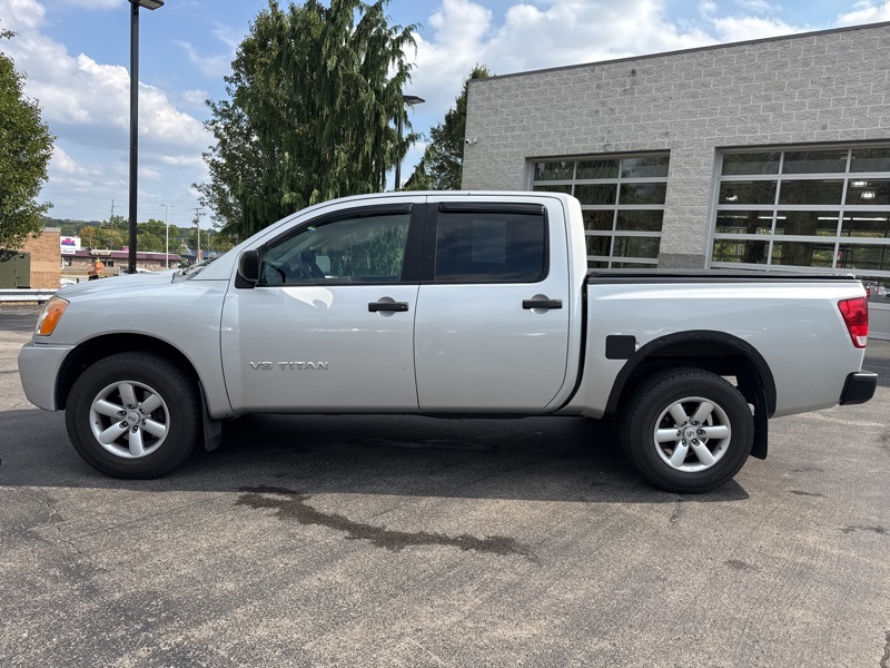 2011 Nissan Titan S Crew Cab photo 6