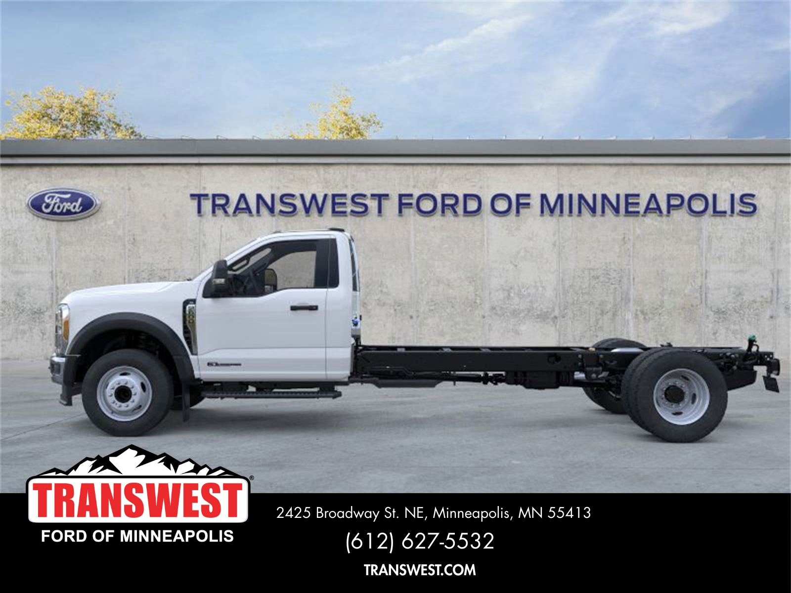 2025 Ford F-600 photo 3