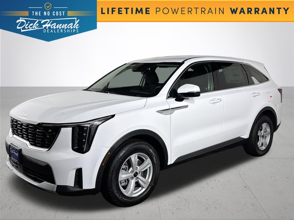 2026 Kia Sorento LX's photo