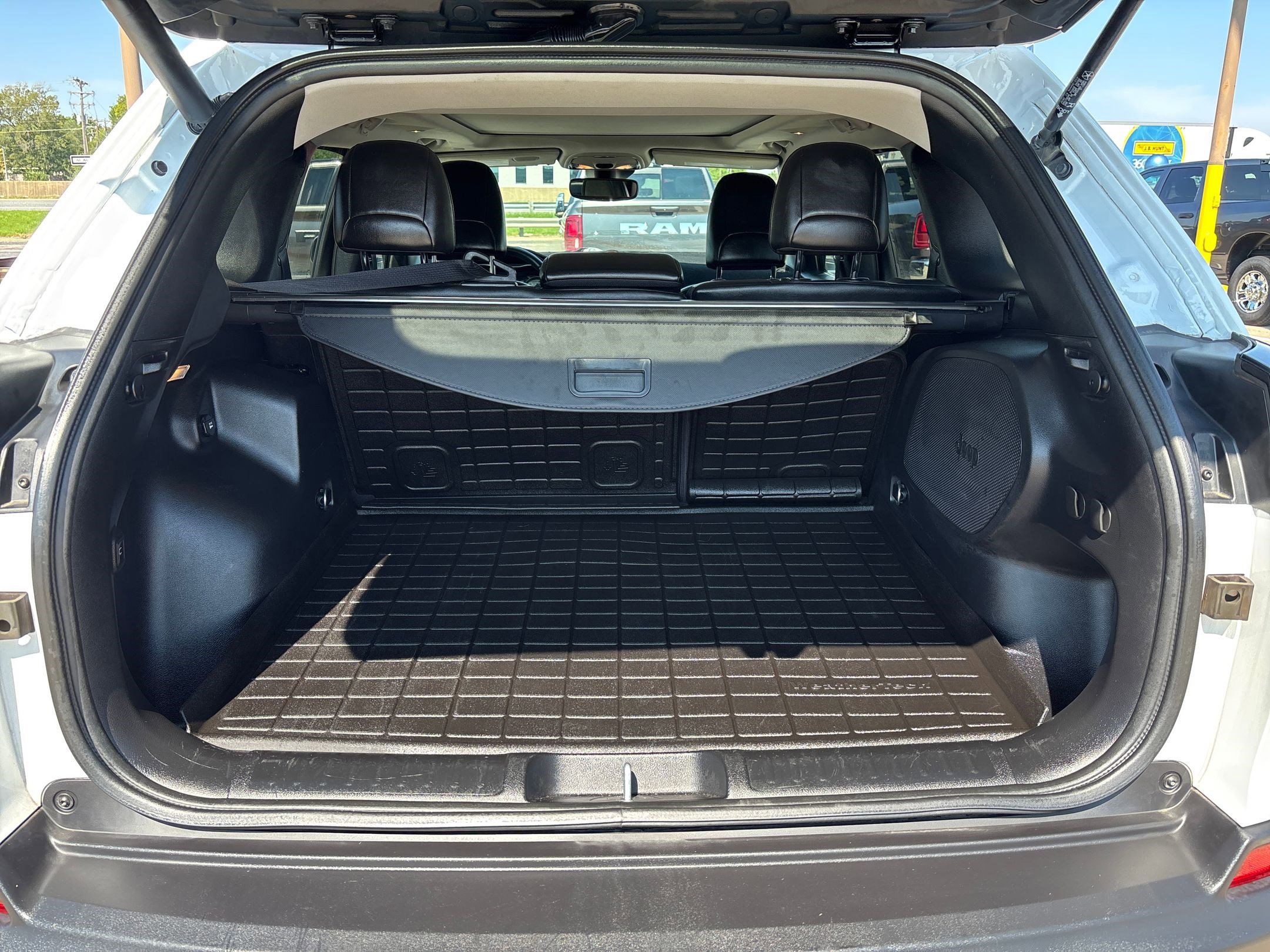 2021 Jeep Cherokee Trailhawk photo 17