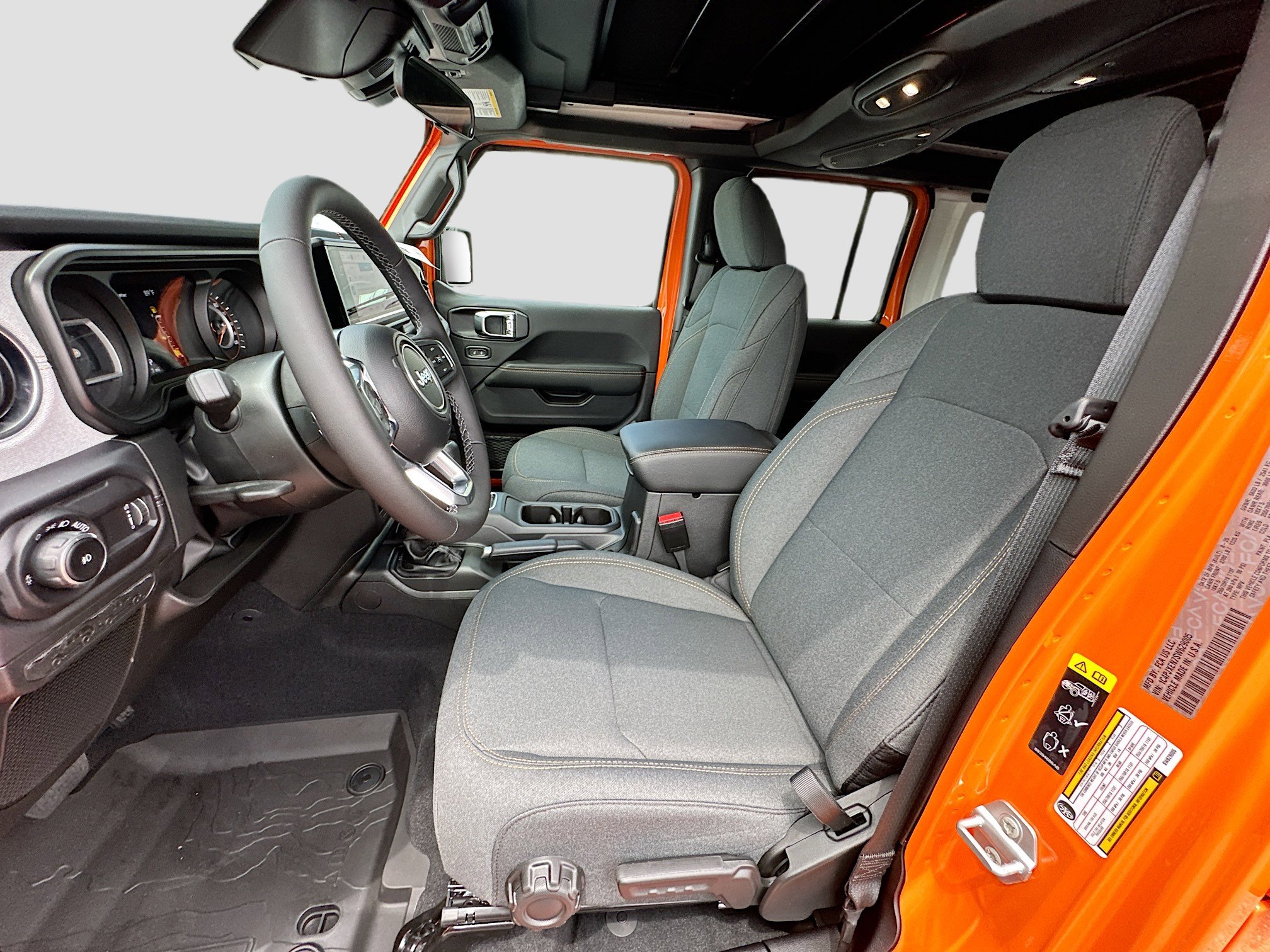 2025 Jeep Wrangler Sahara photo 12