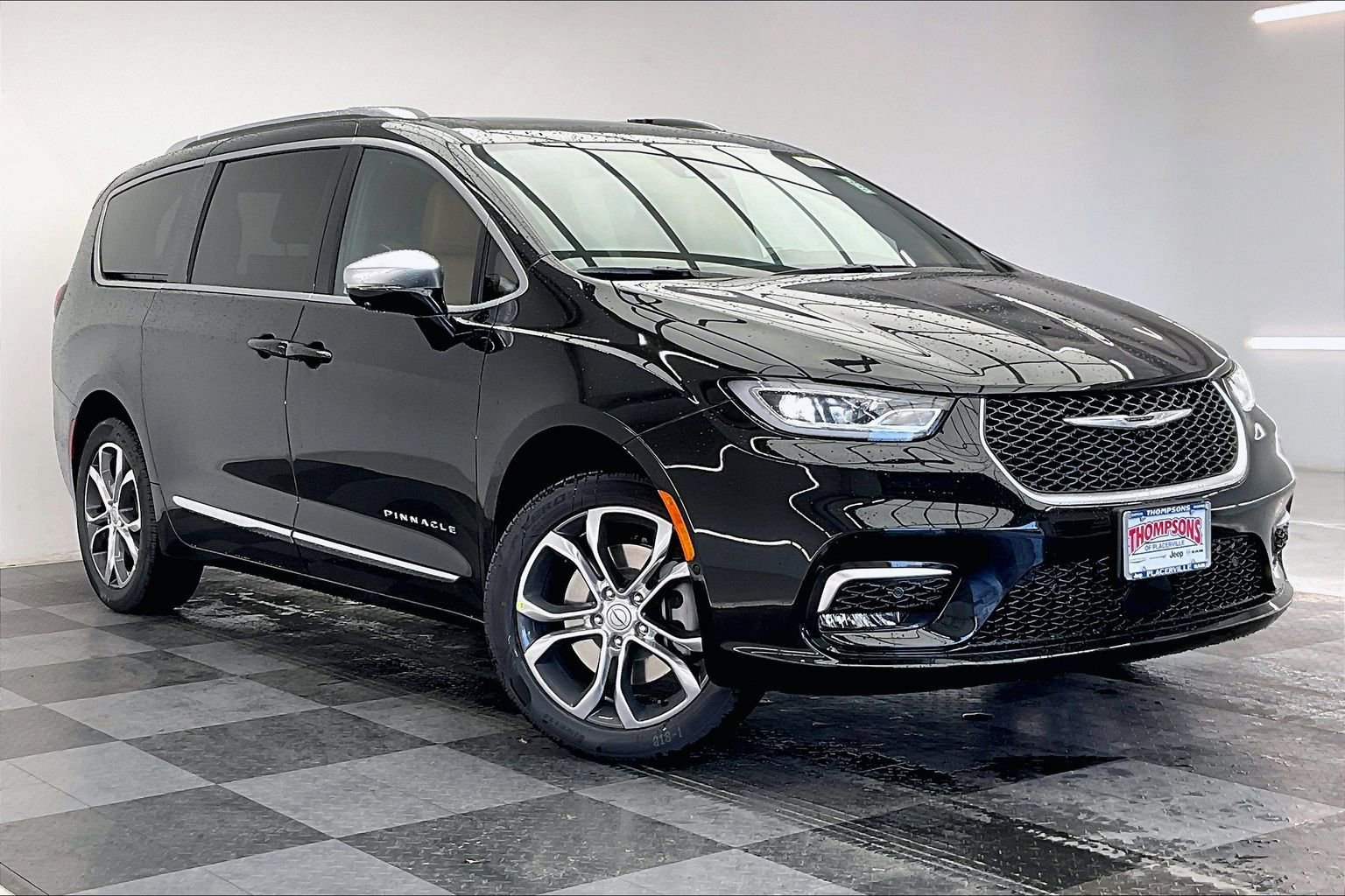 2026 Chrysler Pacifica Pinnacle's photo