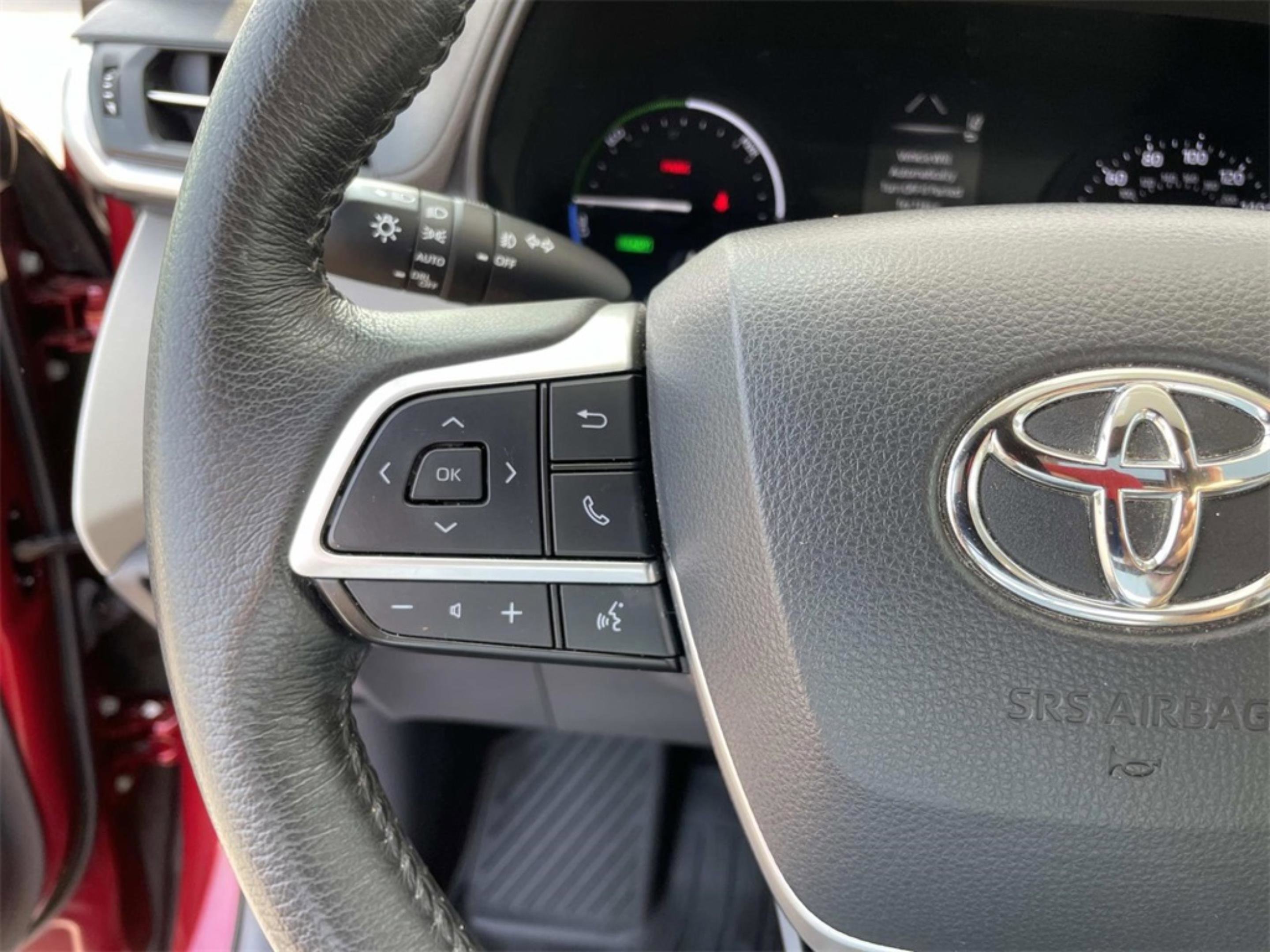 2021 Toyota Sienna XLE photo 13