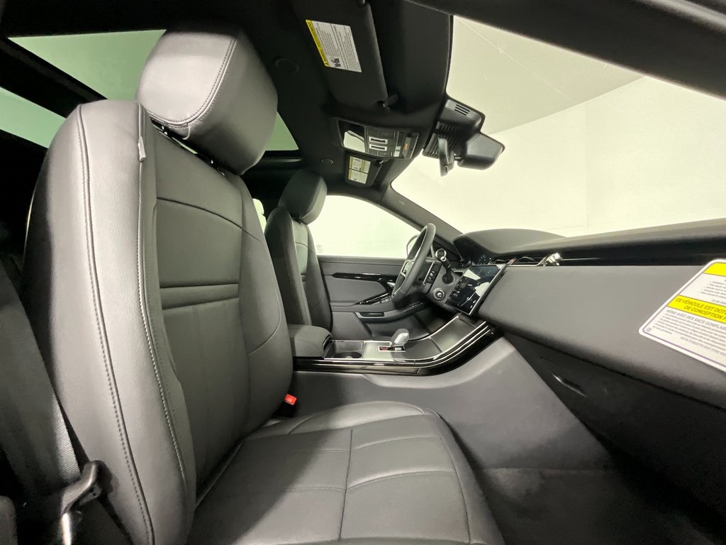 2026 Land Rover Range Rover Evoque S photo 2
