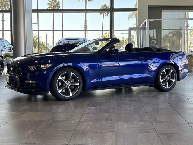 2015 Ford Mustang V6 Convertible photo 8