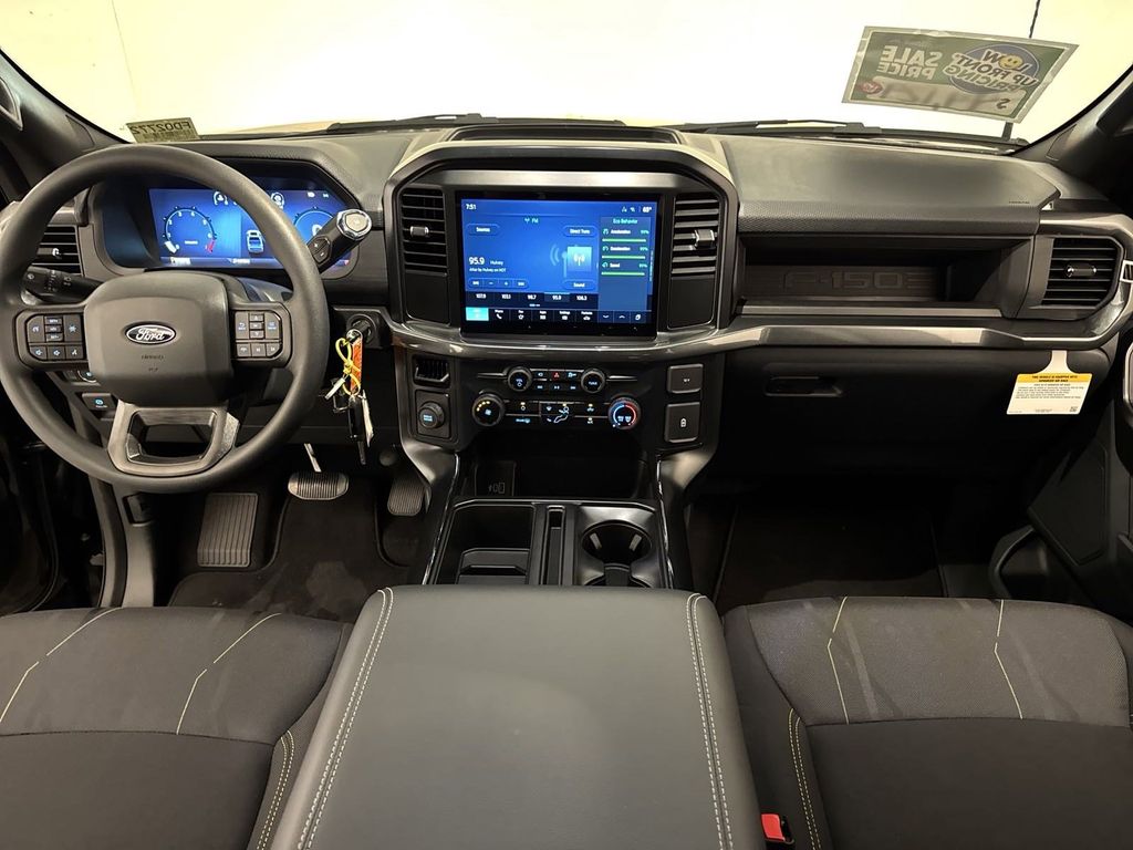 2025 Ford F-150 STX photo 4
