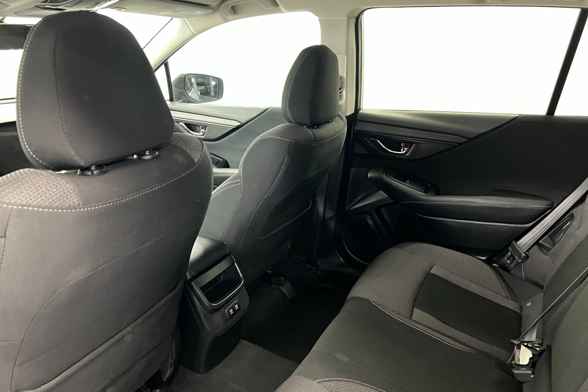 2020 Subaru Outback Premium photo 19
